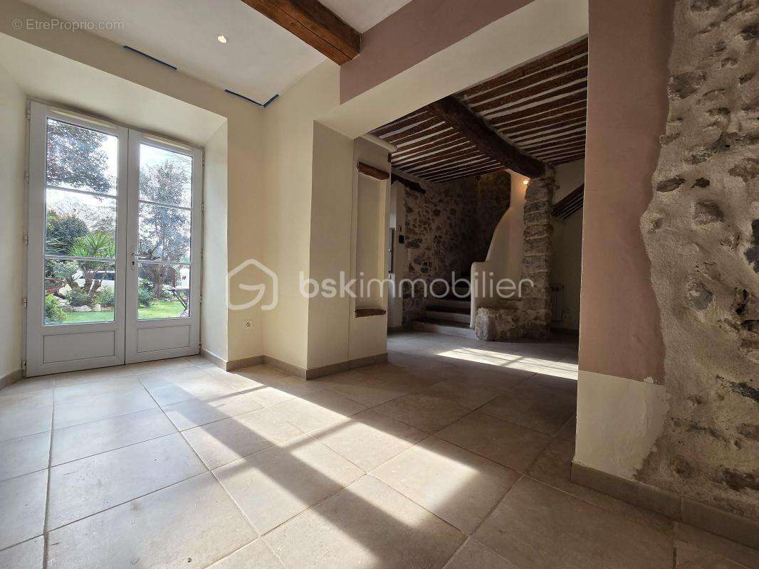 En exclusivité – Le Plan de Grasse  maison de caractère T4 avec jardin et stationnements - photo 2