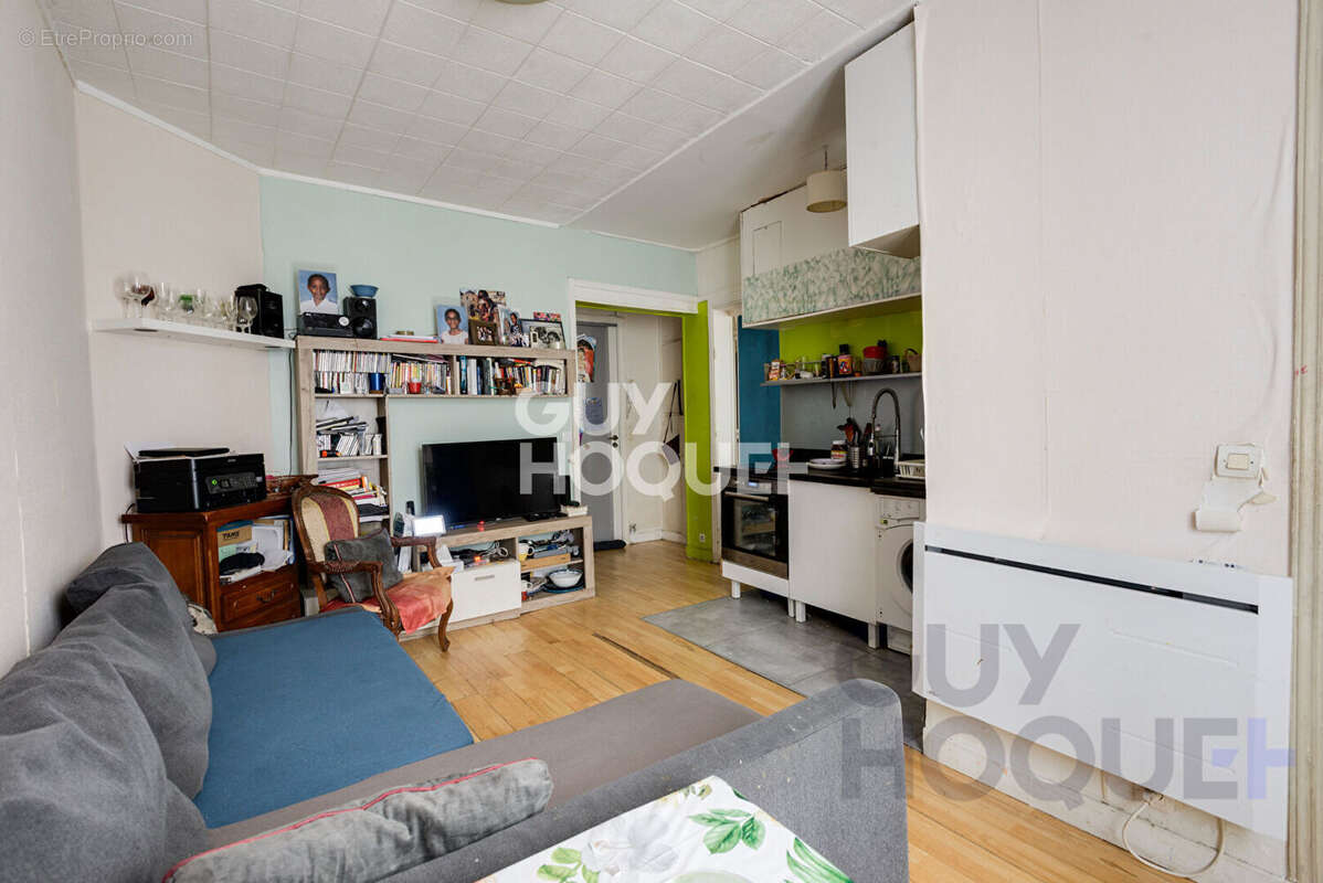 Appartement à PARIS-18E