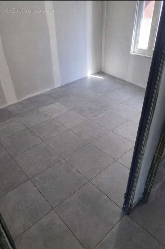 Appartement à LES MEES