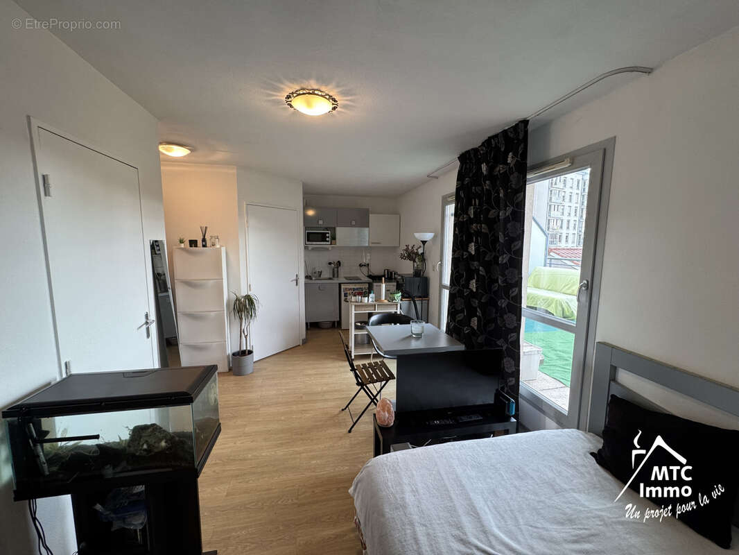 Appartement à LYON-8E