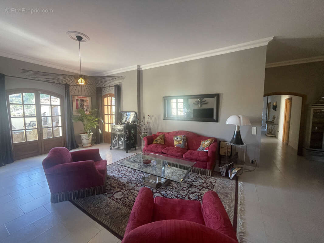 Maison à VAISON-LA-ROMAINE