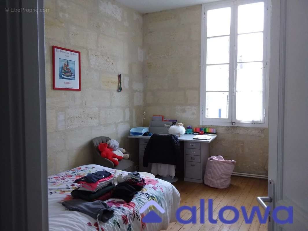 Appartement à SABLONS