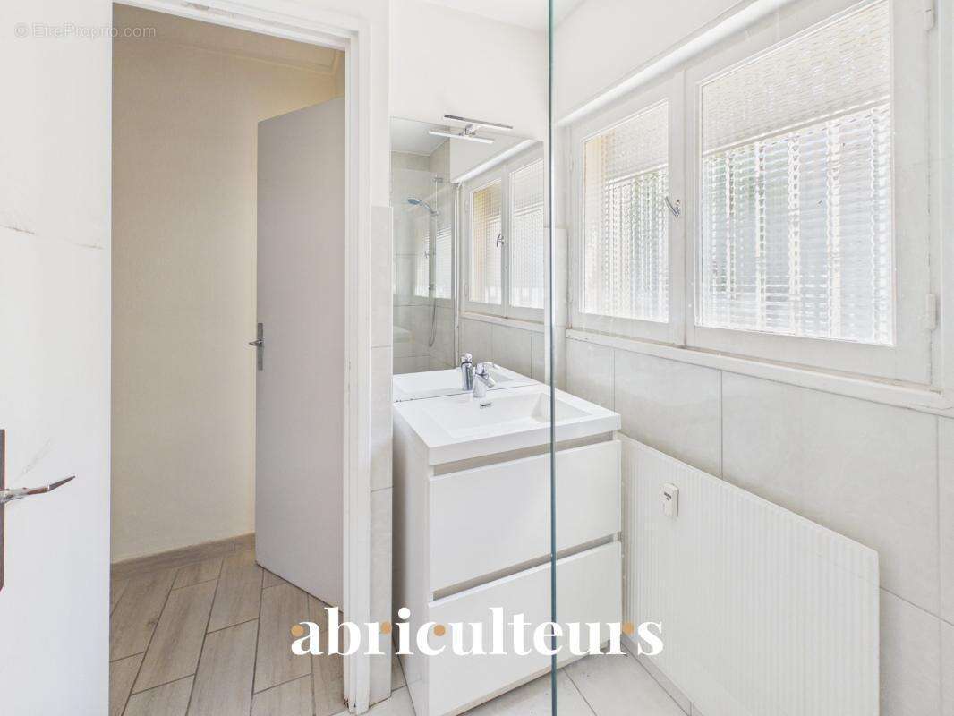 Appartement à LE CANNET