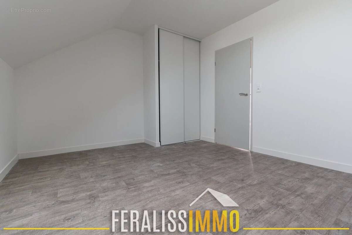 F4 en duplex tout neuf ! - photo 19