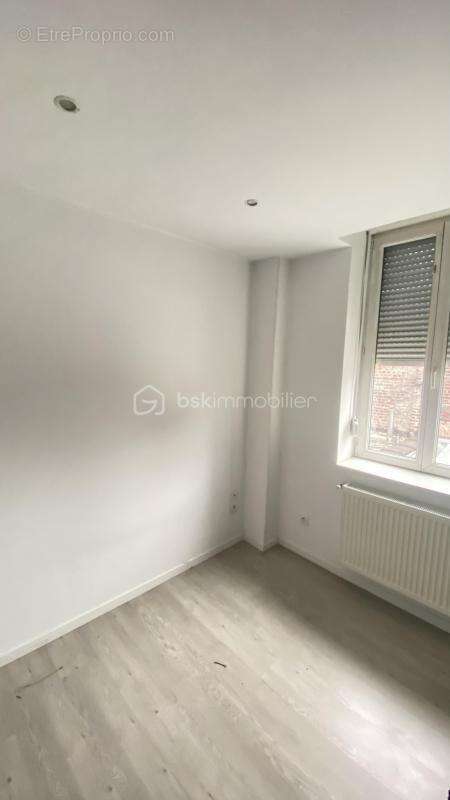 Charmante maison rénovée – 70 m² habitables, proche commodités - photo 3