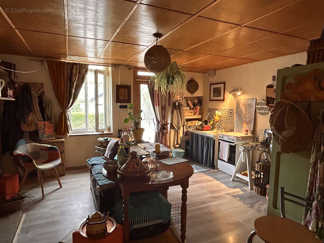 A VENDRE Maison 4 pièces 75 m2, en Hameau à proximité d'Aigurande, tous commerces et La Châtre - photo 3