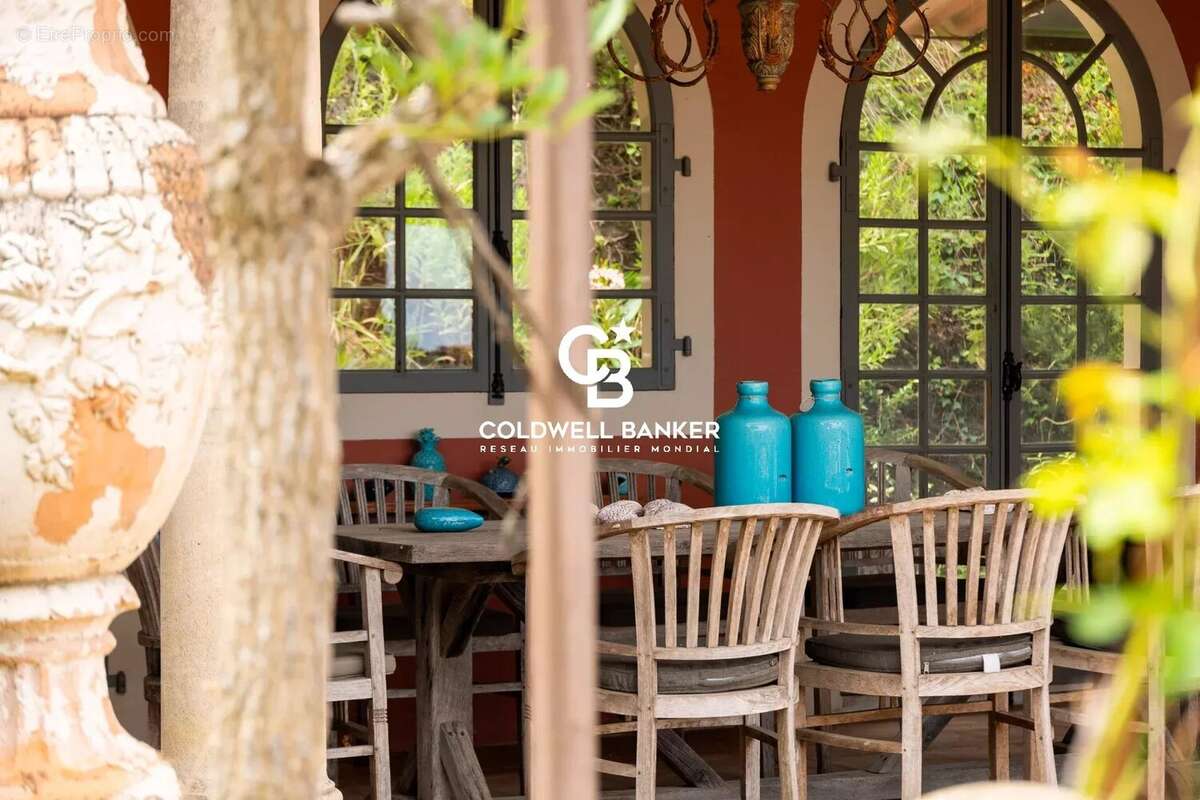 Confort, vue & authenticité et seulement 25 minutes de ST TROPEZ - photo 26