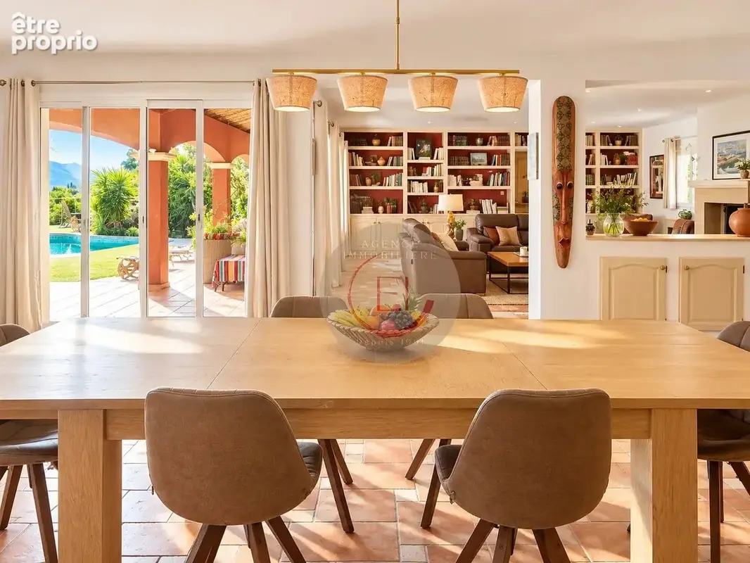 Villa de caractère avec vue panoramique sur la baie de cannes et le massif de l’estérel - photo 4
