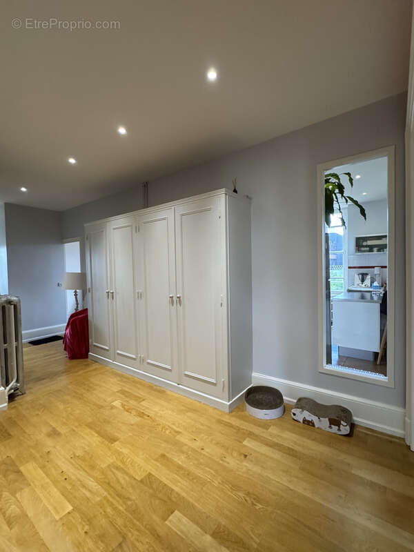 À vendre   Appartement 147 m2   3 chambres   1er étage - photo 7