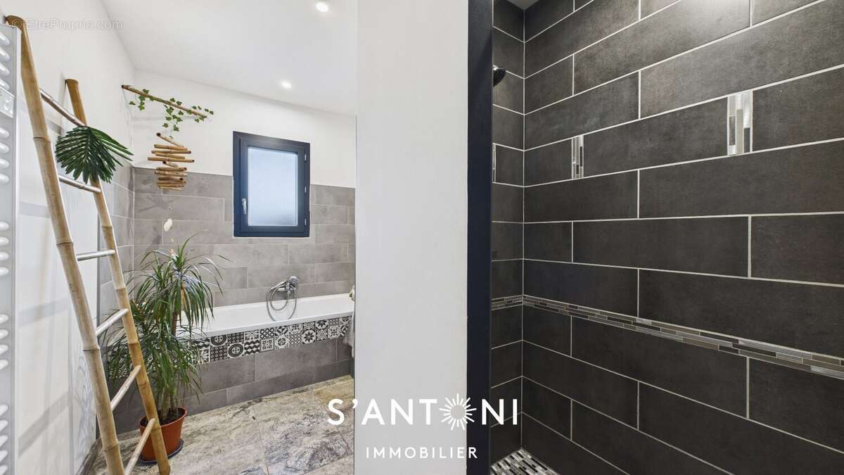 Maison à CESSENON-SUR-ORB