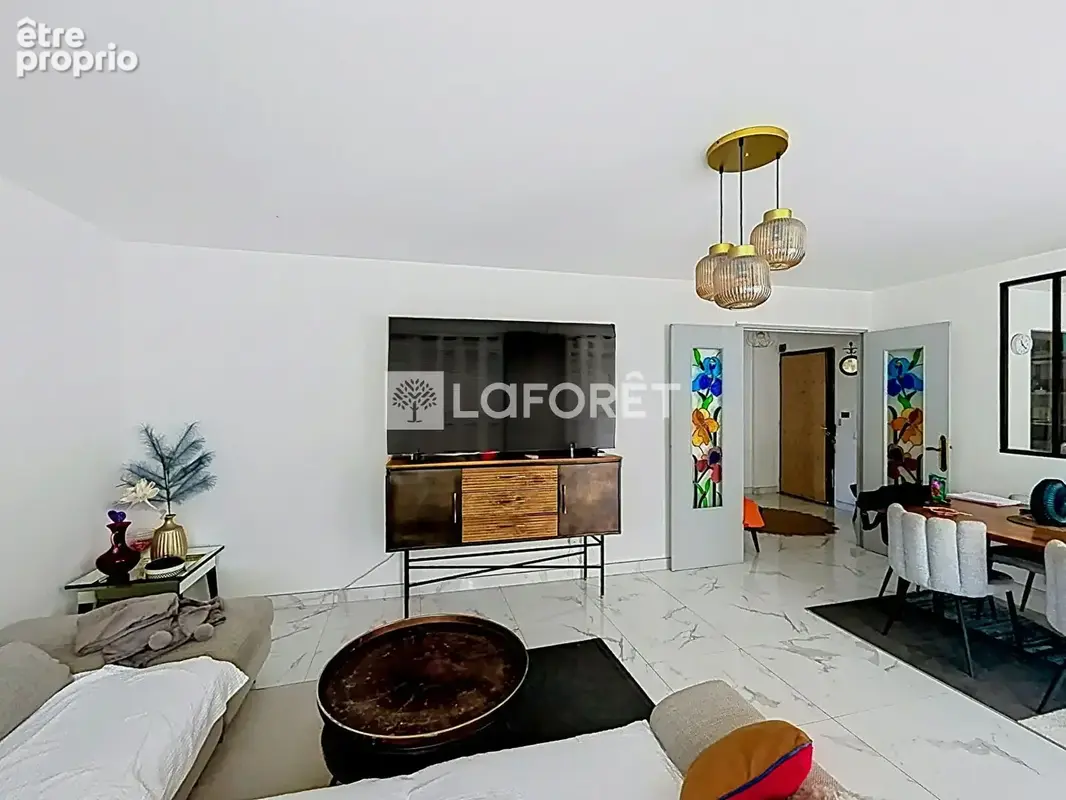 Appartement Marseille 4 pièce(s) 104 m2 - photo 2