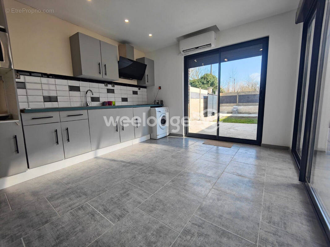 Maison à DOUCHY-LES-MINES