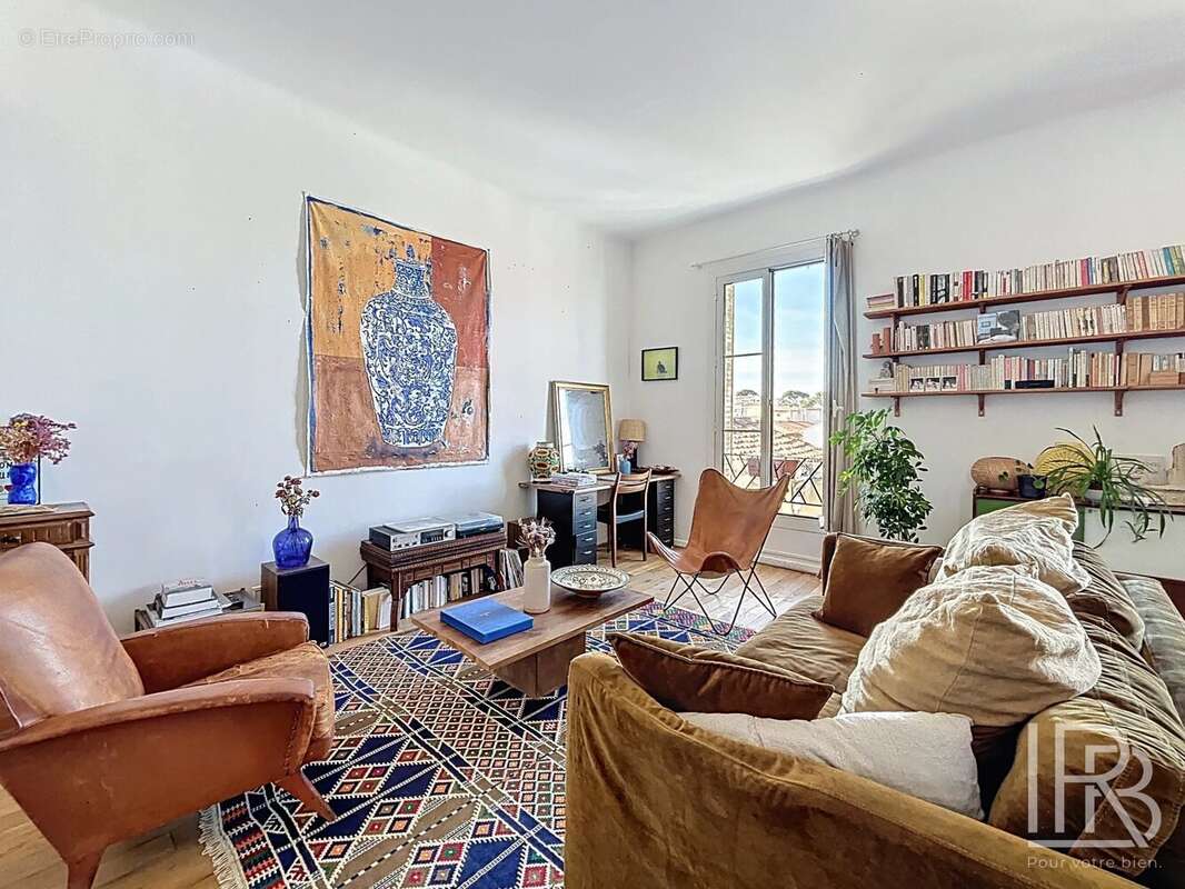 Appartement à MARSEILLE-7E