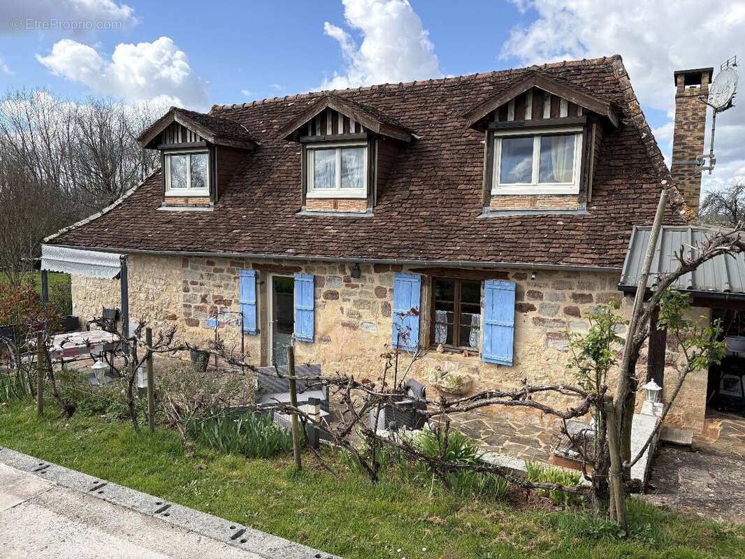 Maison à SEGONZAC