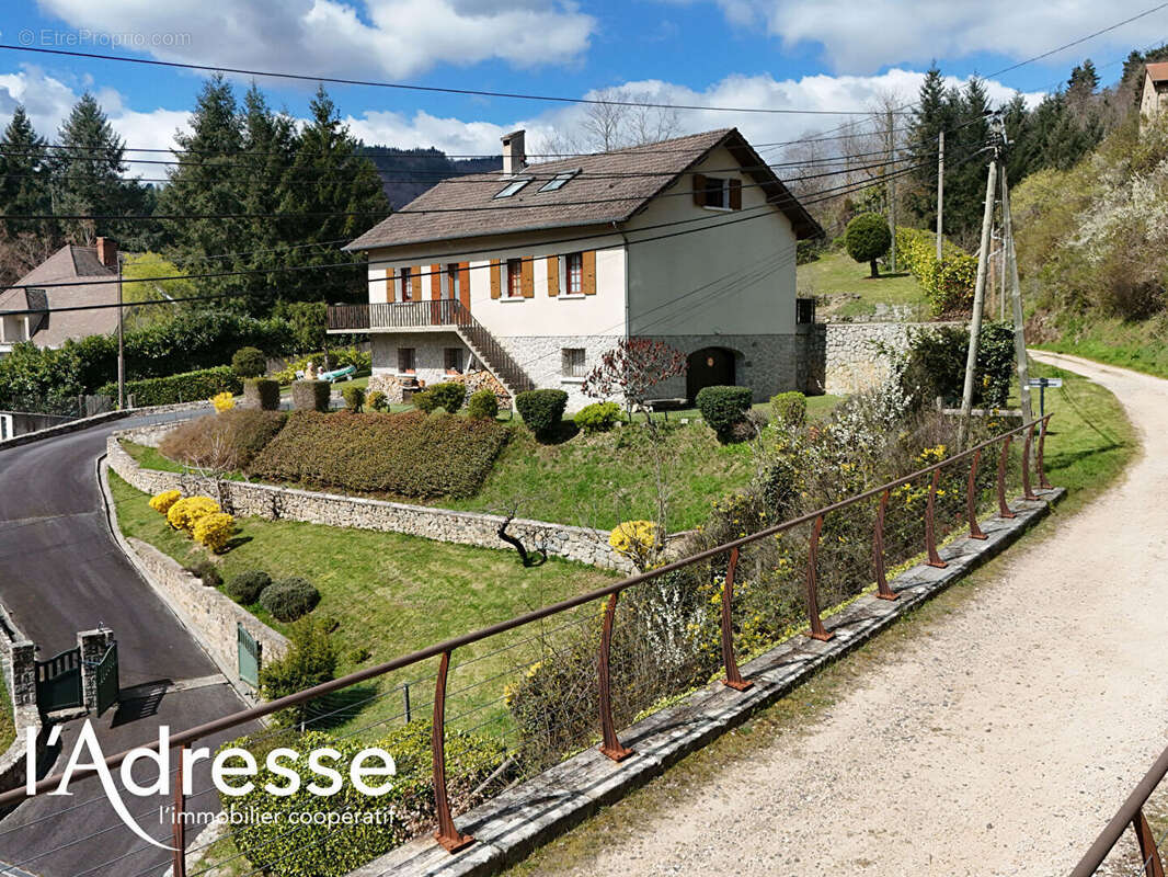 Maison à SAINT-MARTIN-DE-VALAMAS