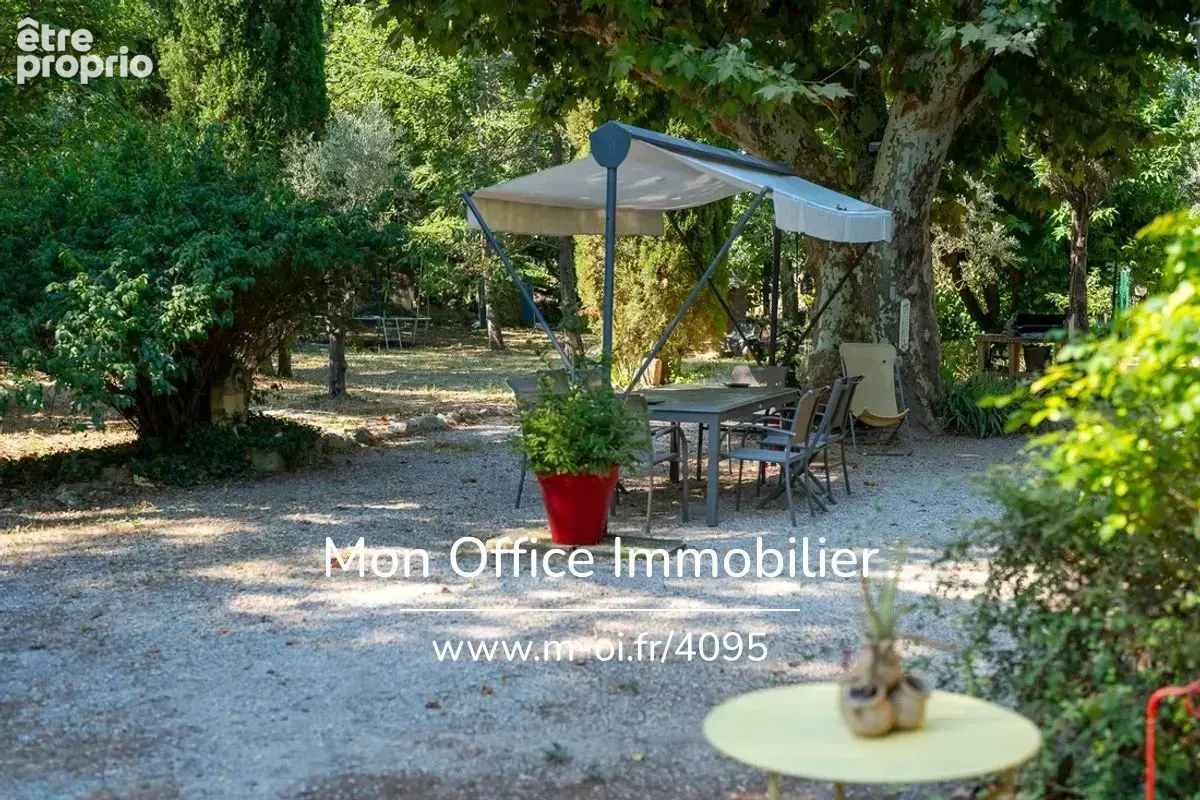 Référence : 7235-SJO - Magnifique Mas de 1739 aux portes d'Aix-en-Provence - piscine- terrain plat arboré de 6400m2- cachet - photo 22