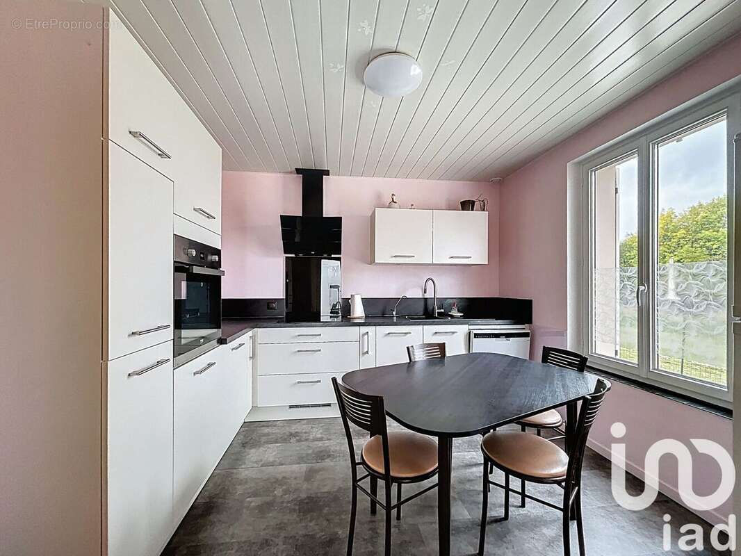 Photo 7 - Maison à LA NEUVILLE-AUX-LARRIS