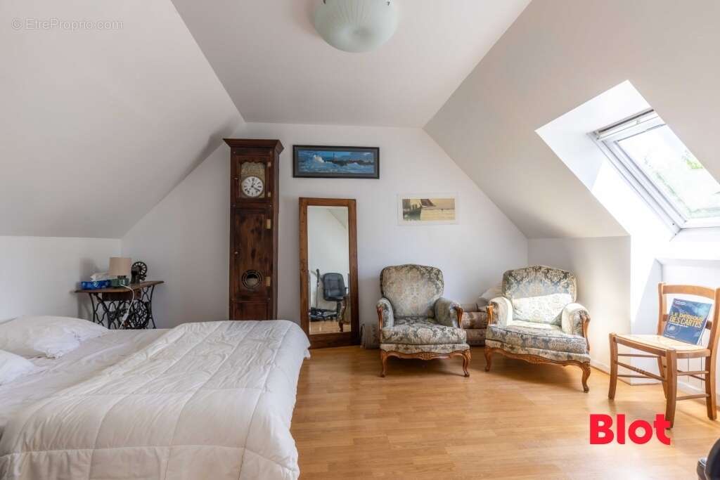 Maison à THORIGNE-FOUILLARD