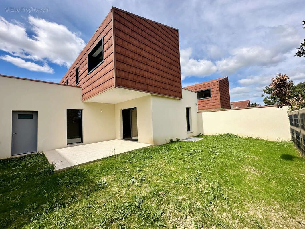 Maison à L'ISLE-JOURDAIN