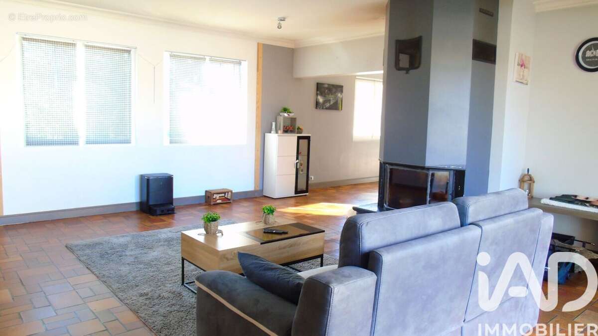 Maison 347 m² à Rigny-Sur-Arroux  - photo 2