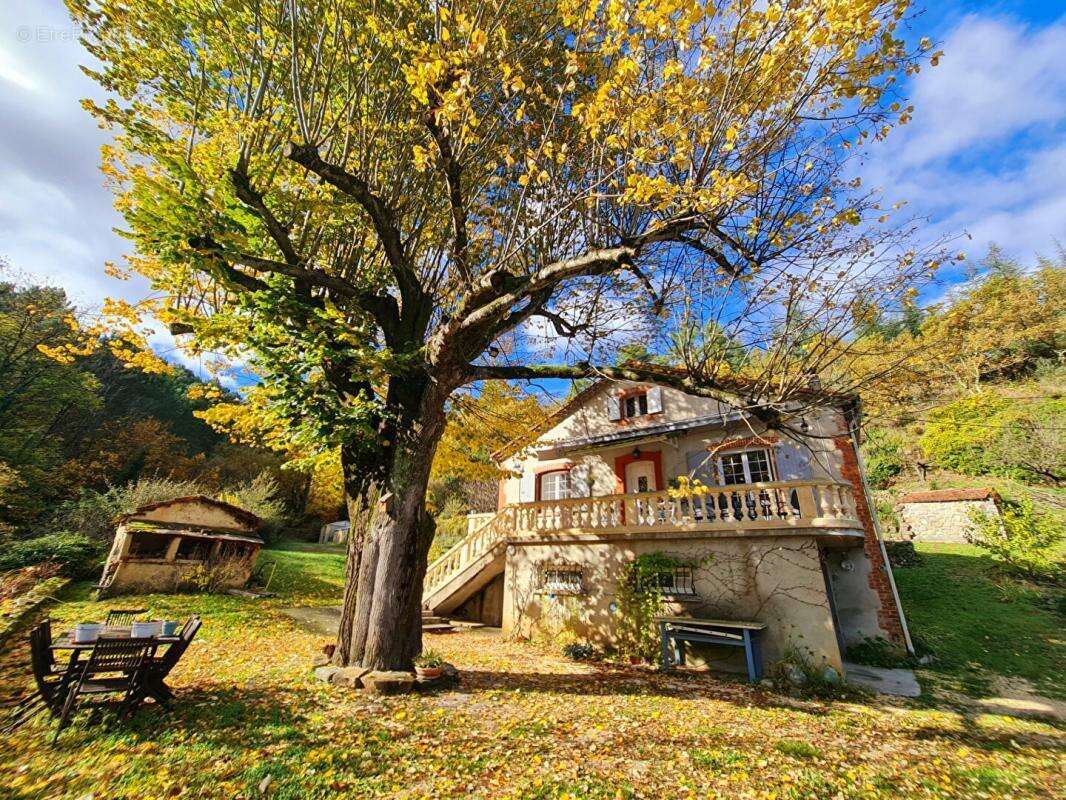 Maison à SAINT-AMBROIX