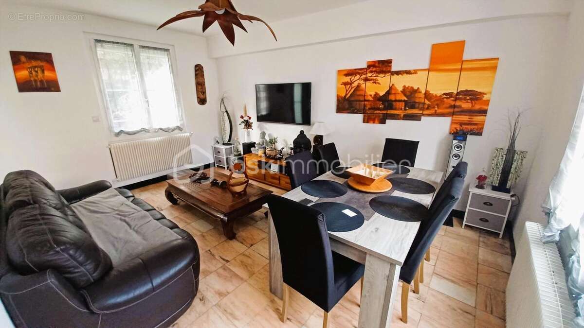 Maison à SURVILLIERS