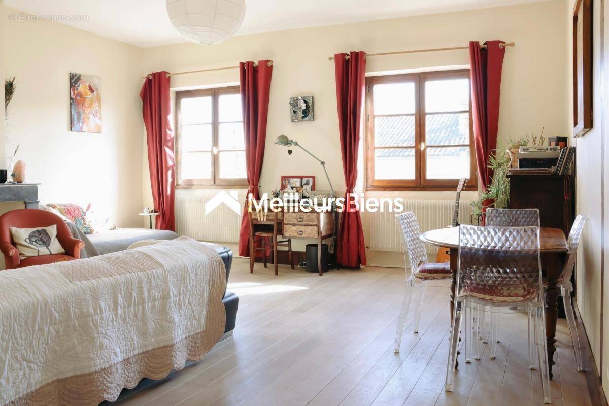 Appartement à VILLEFRANCHE-SUR-SAONE