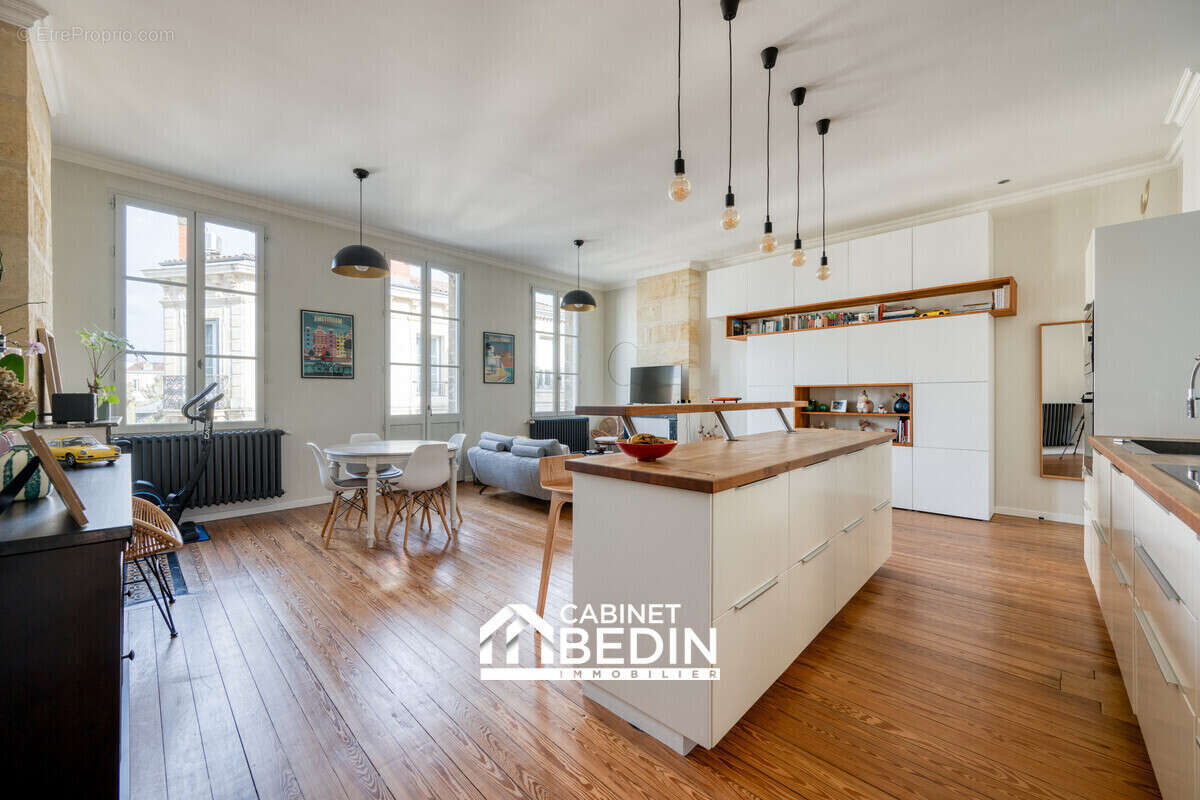 Appartement à BORDEAUX