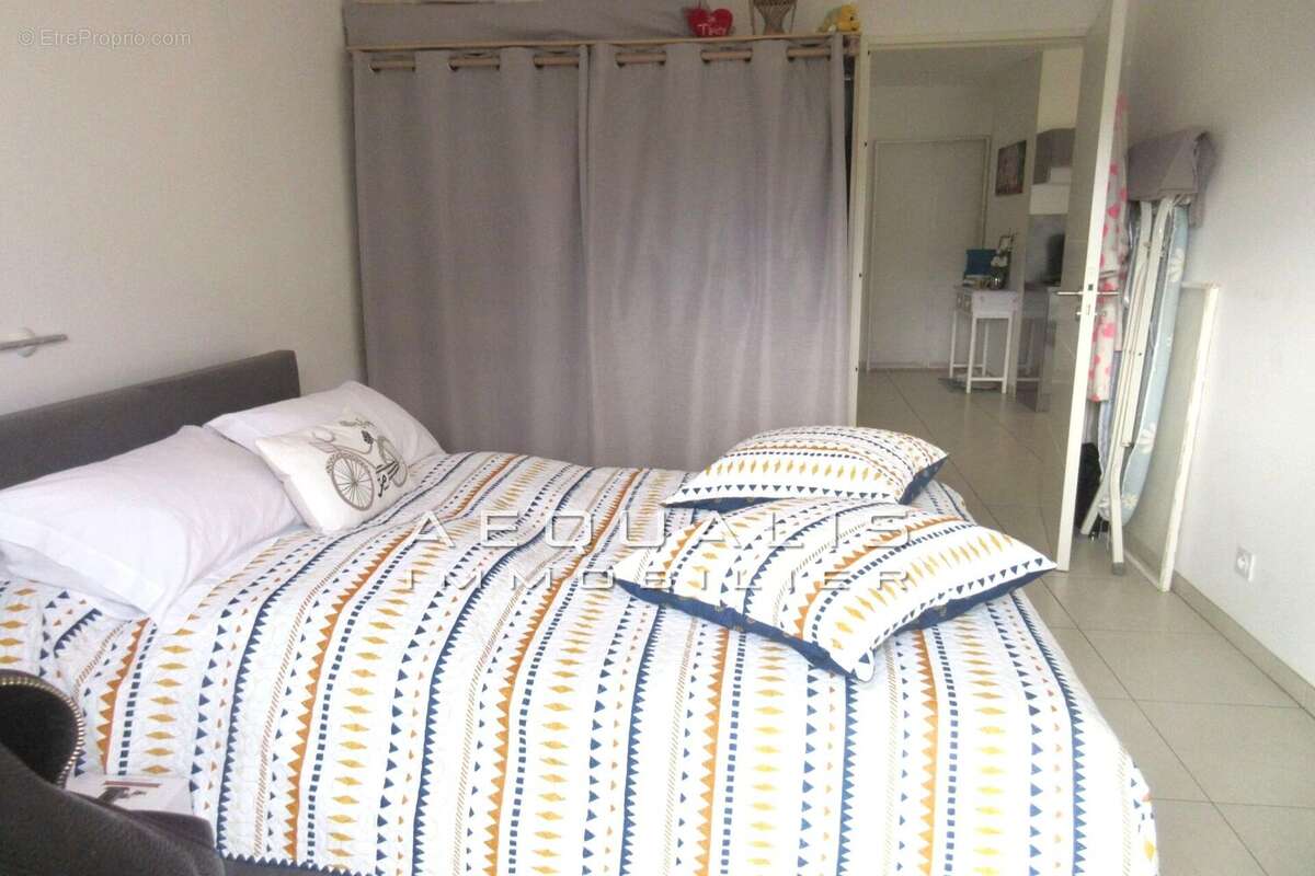 Appartement à SAINT-LAURENT-DU-VAR