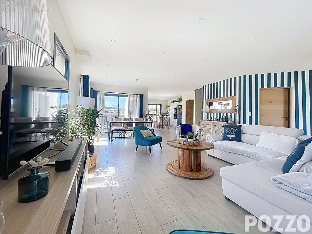A VENDRE Maison Contemporaine  de 161 m2 - photo 5
