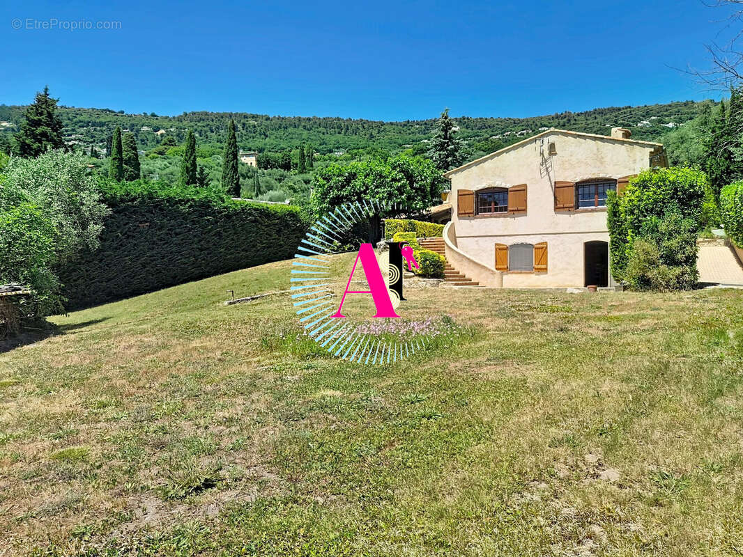 Maison à PEYMEINADE