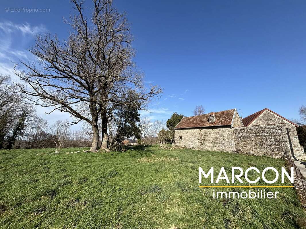 Maison à CHAMPAGNAT