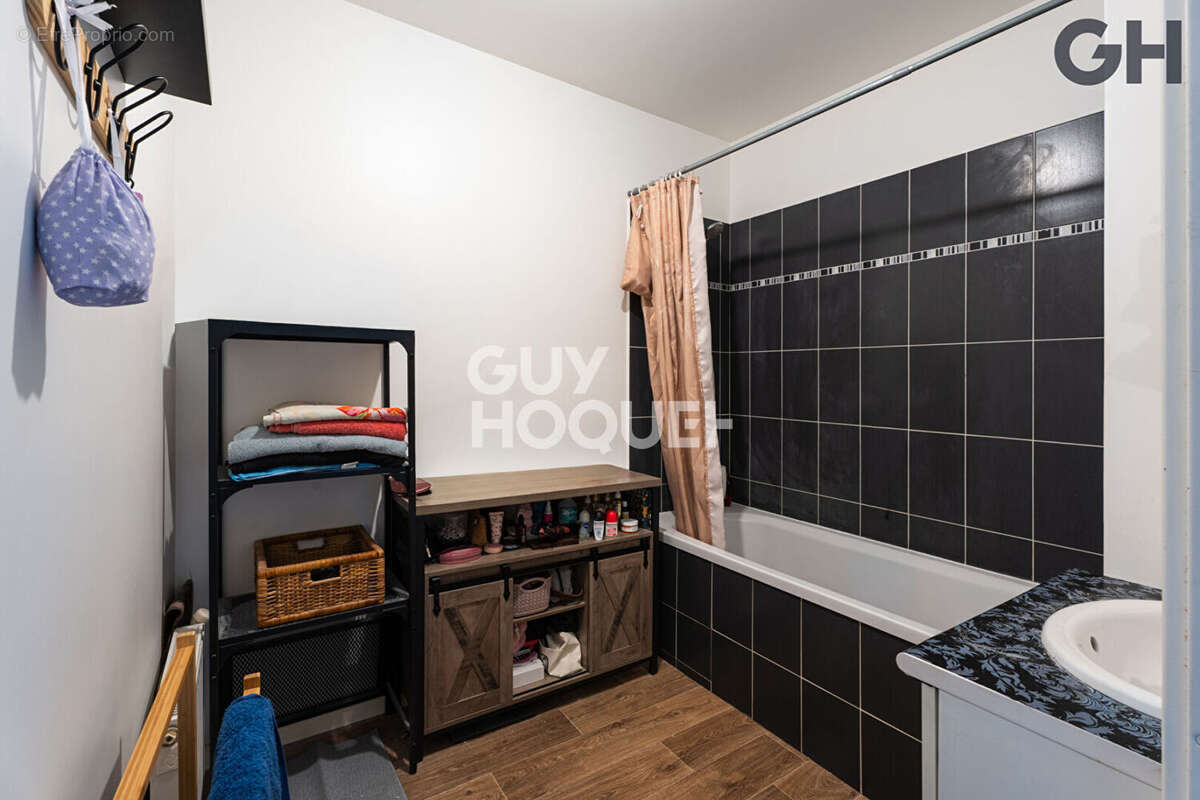 Appartement à CORBEIL-ESSONNES