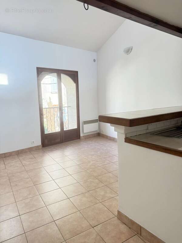 Appartement à SAINTE-ANASTASIE-SUR-ISSOLE