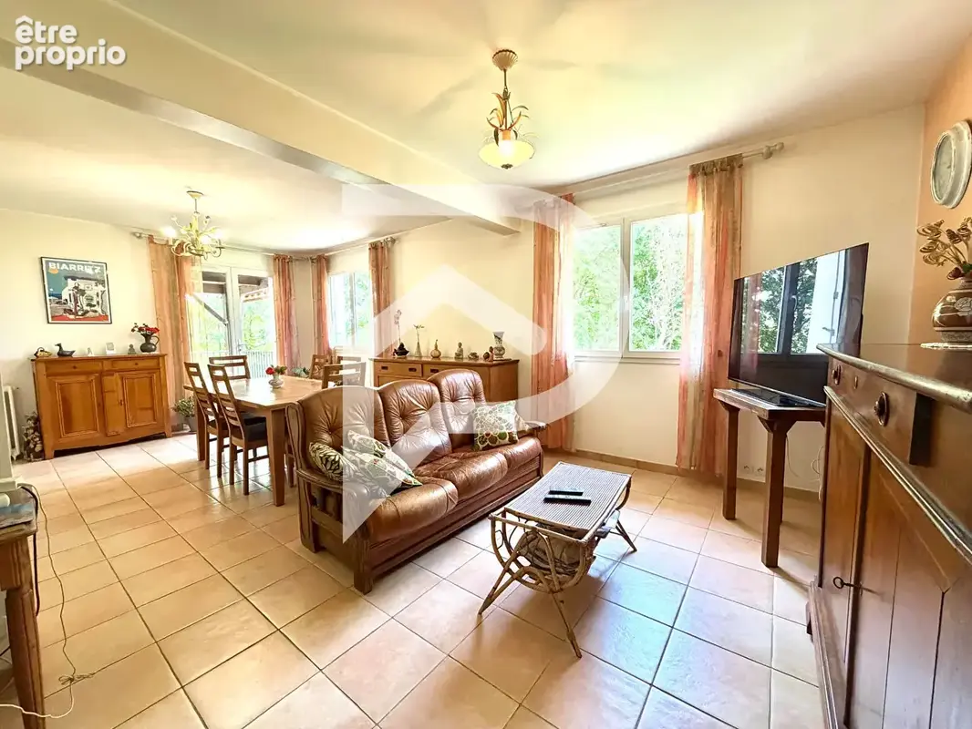 Maison Lahourcade 7 pièces 140 m² - photo 6