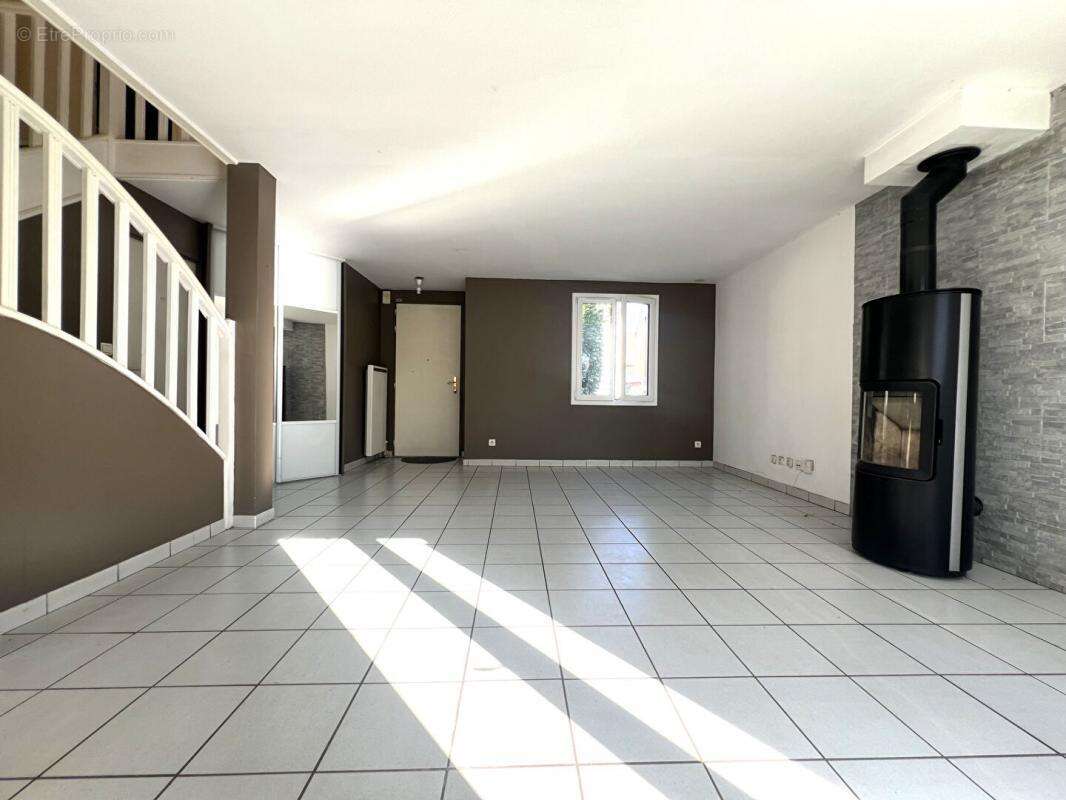 Maison à PLAISIR