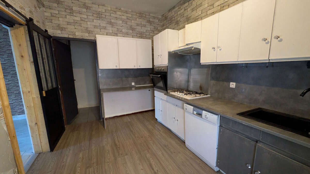 Maison à CHATEAURENARD