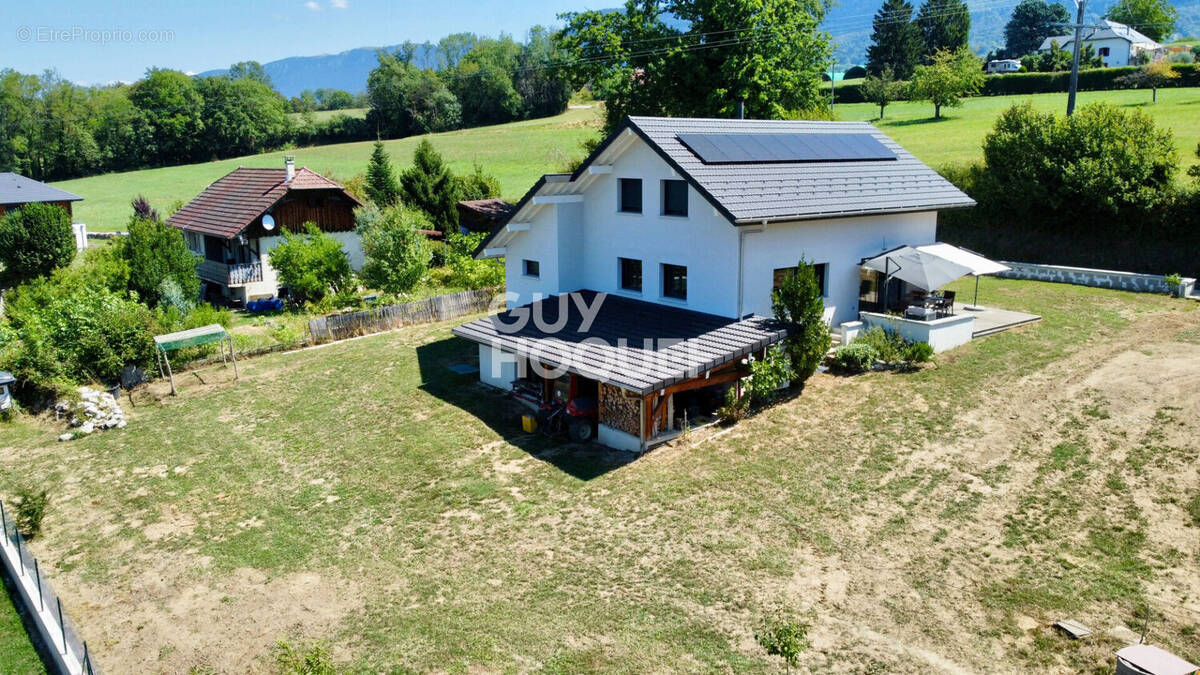 Maison 5 pièces 157 m² · à Montcel · 156,8 m² · 725 000 €