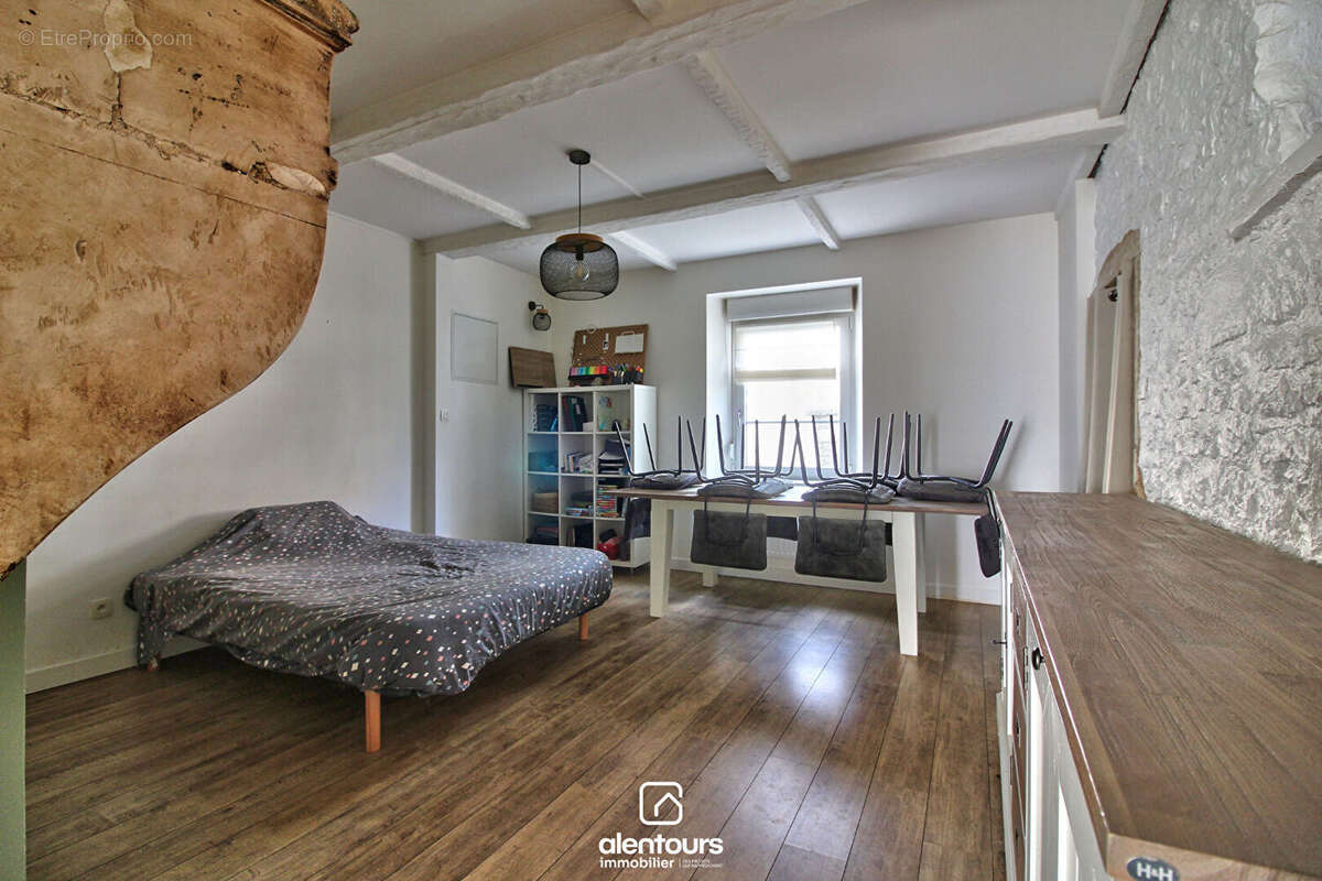 Maison à COLOMBEY-LES-BELLES