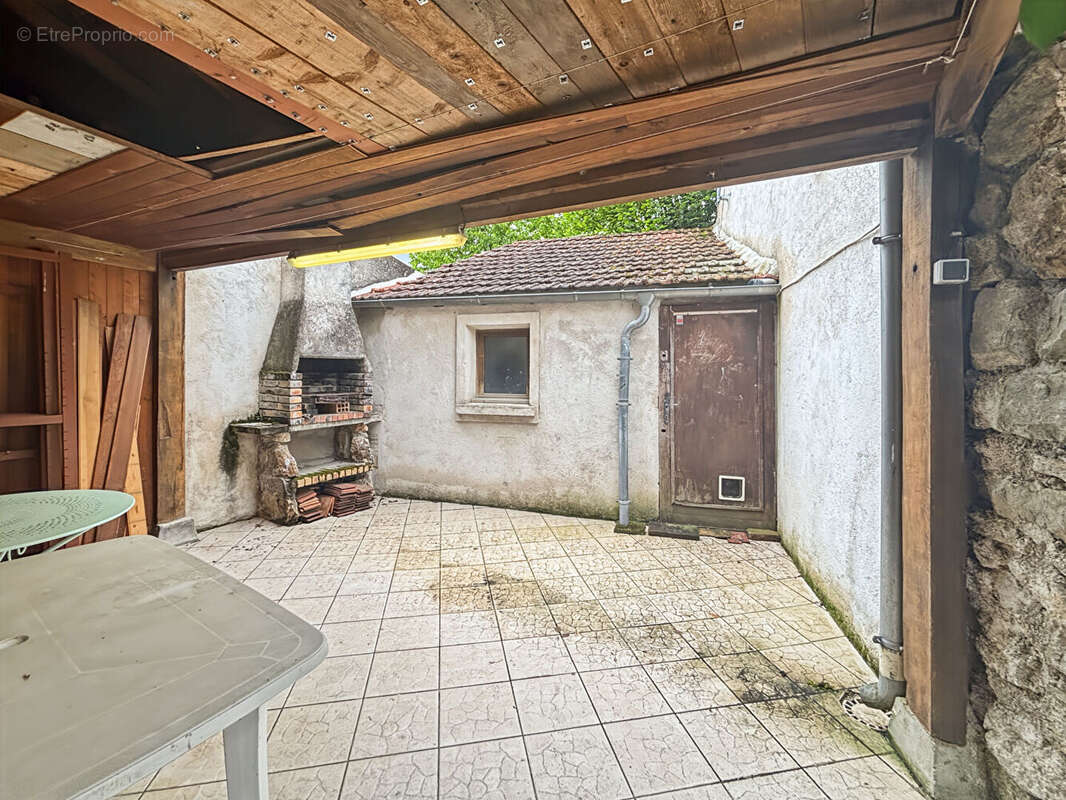 Maison à CESSON