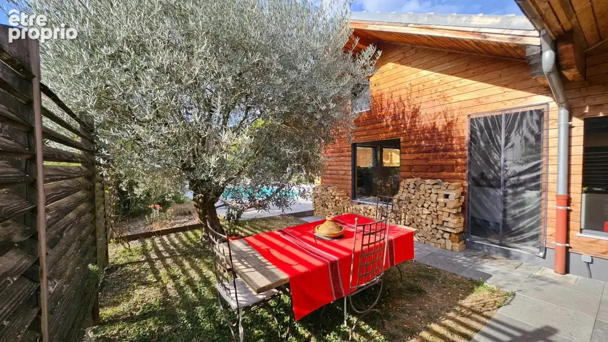 Maison d'architecte bioclimatique 5P 122 m² avec piscine et dépendances à SAINTE-MARIE-D'ALLOIX (38660) - photo 4