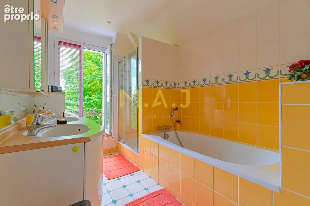 Maison 6 pièces de 130 m2 - Centre ville - photo 10