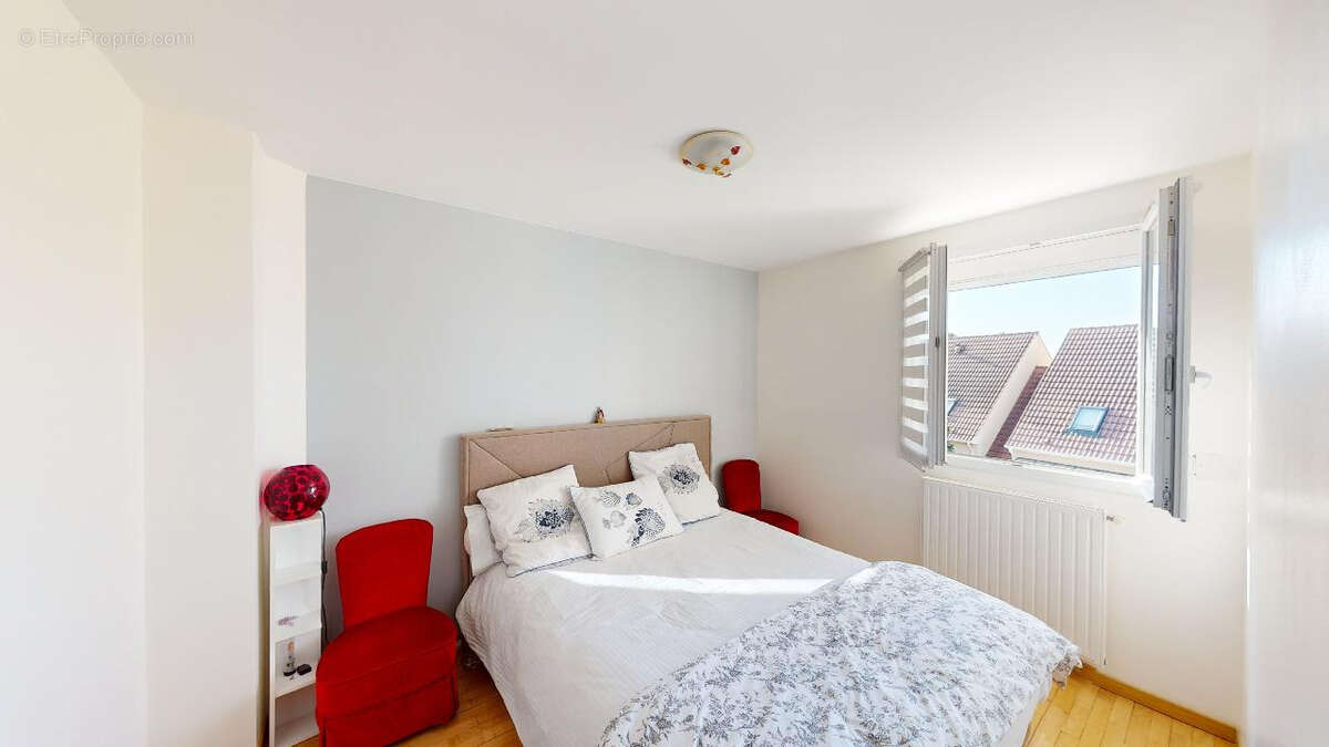 Maison à VIRY-CHATILLON