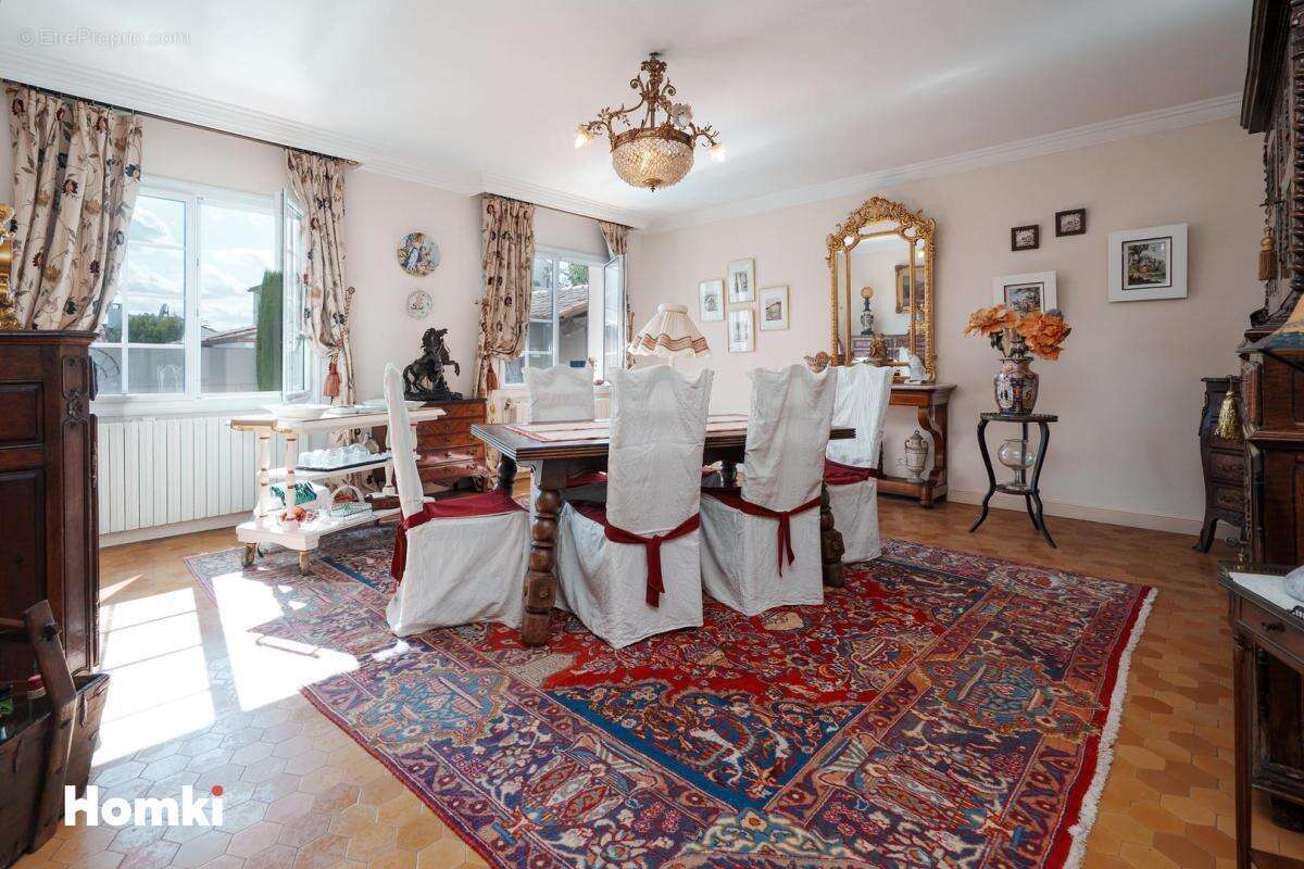 Maison à LIGNAN-SUR-ORB