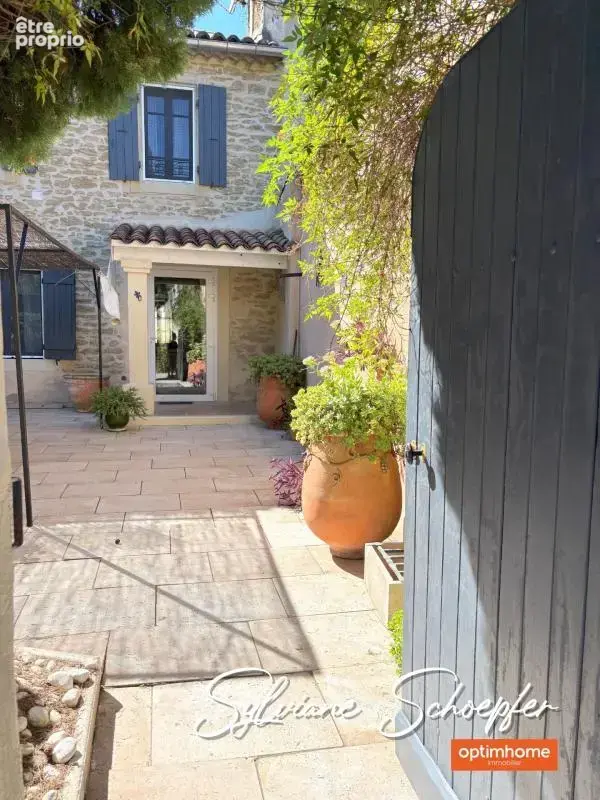Maison de ville pleine de charme avec grand extérieur et garage, à 3 km de Grignan - photo 2