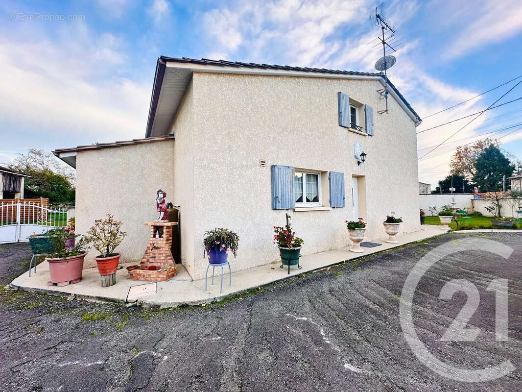 Maison à SAINT-LAURENT-D&#039;ARCE