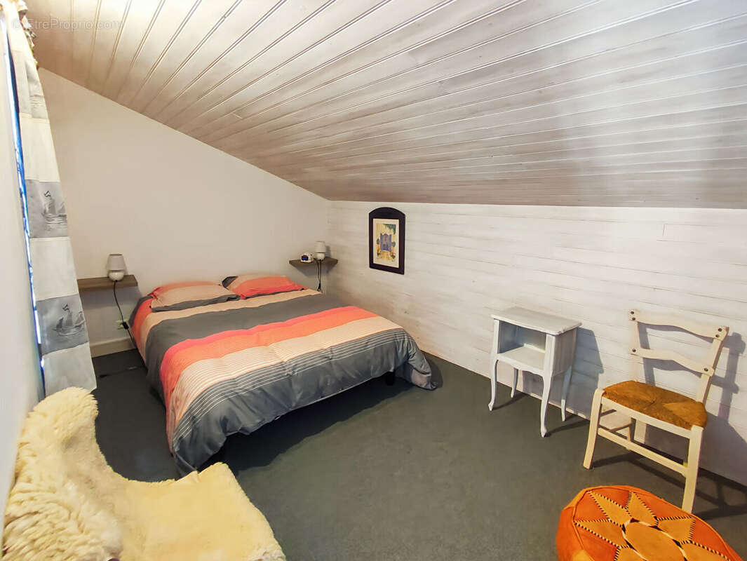 Maison à MONTREVAULT