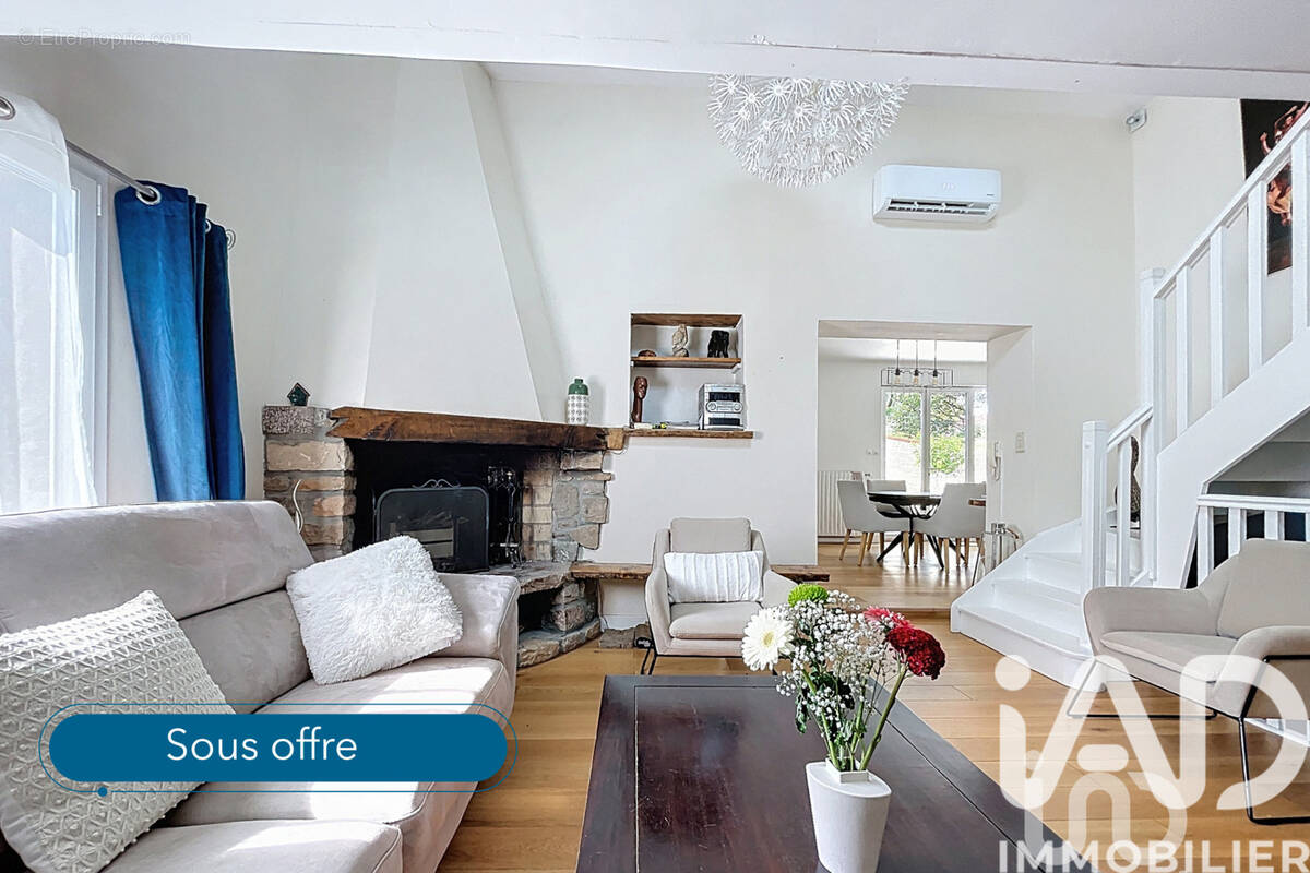 Photo 1 - Maison à MILLERY