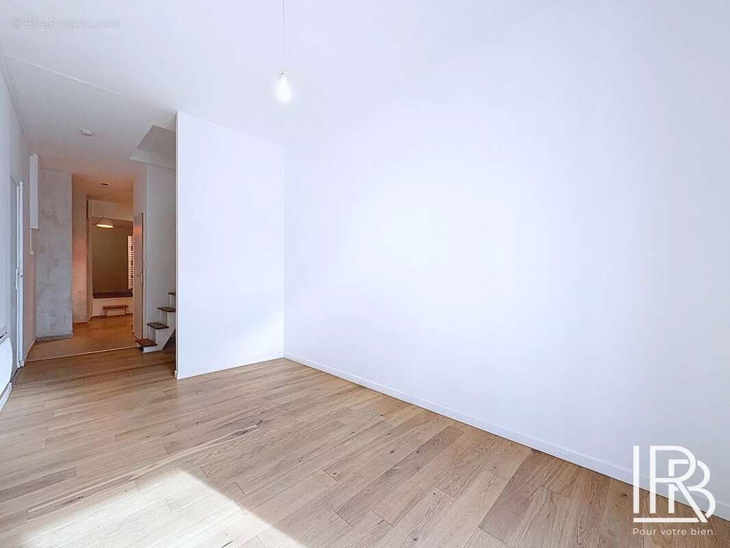 Appartement à MARSEILLE-6E