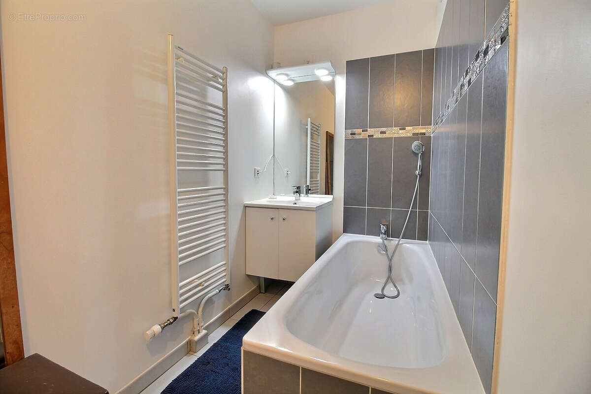 Appartement à COLOMBES